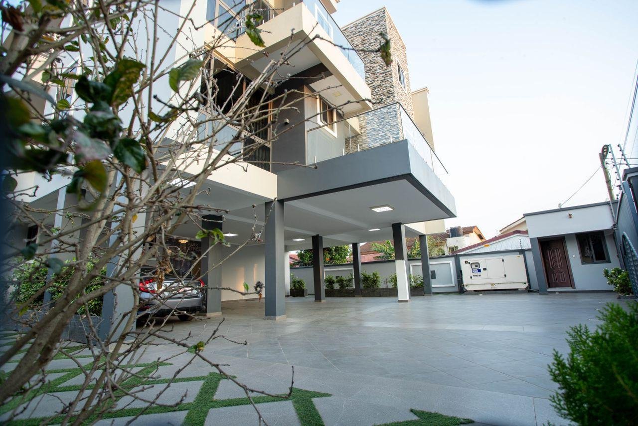 2 bedroom house For short stay at East Legom