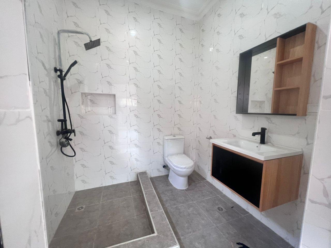 Executive newly built three bedroom house for sale at East Legon Ogbojo
